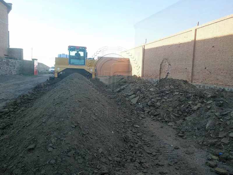 Crawler compost turner working site in Africa 3