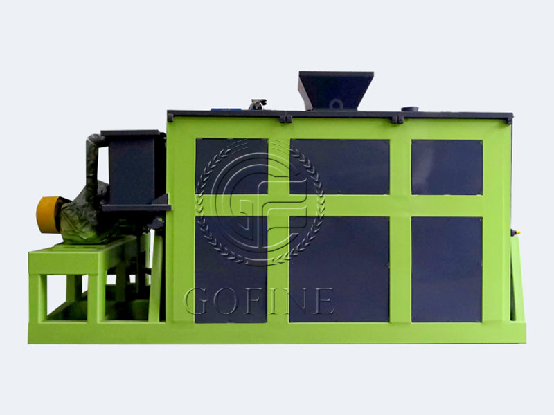 Rapid decomposition of animal manure horizontal fermentation tank