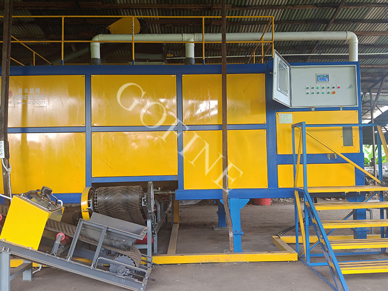 Traditional chicken manure mixes are highly effective in horizontal fermentation tanks.