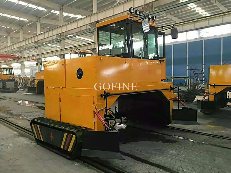 Aerobic Manure Fermentation Equipment: Advanced Tracked Compost Turner Machine Technology